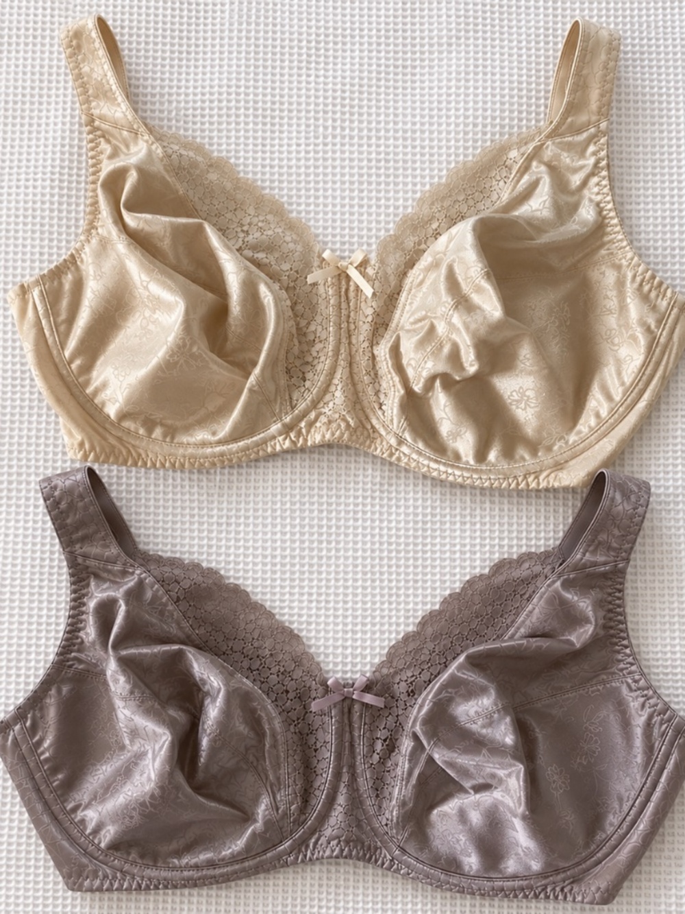 Playtex Secrets 4422 36DD Full Coverage Underwire Bras Set of 2 NWOT